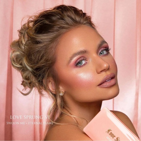 Artist Couture Love Sprung Blush Palette - Picture 4 of 10